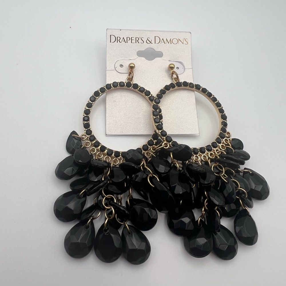 5/$25 Draper's & Damon's Black and Gold Dangle Earrings - Picture 4 of 7